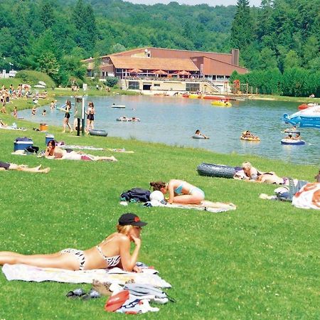 Vallee De Rabais Hotel Virton Bagian luar foto