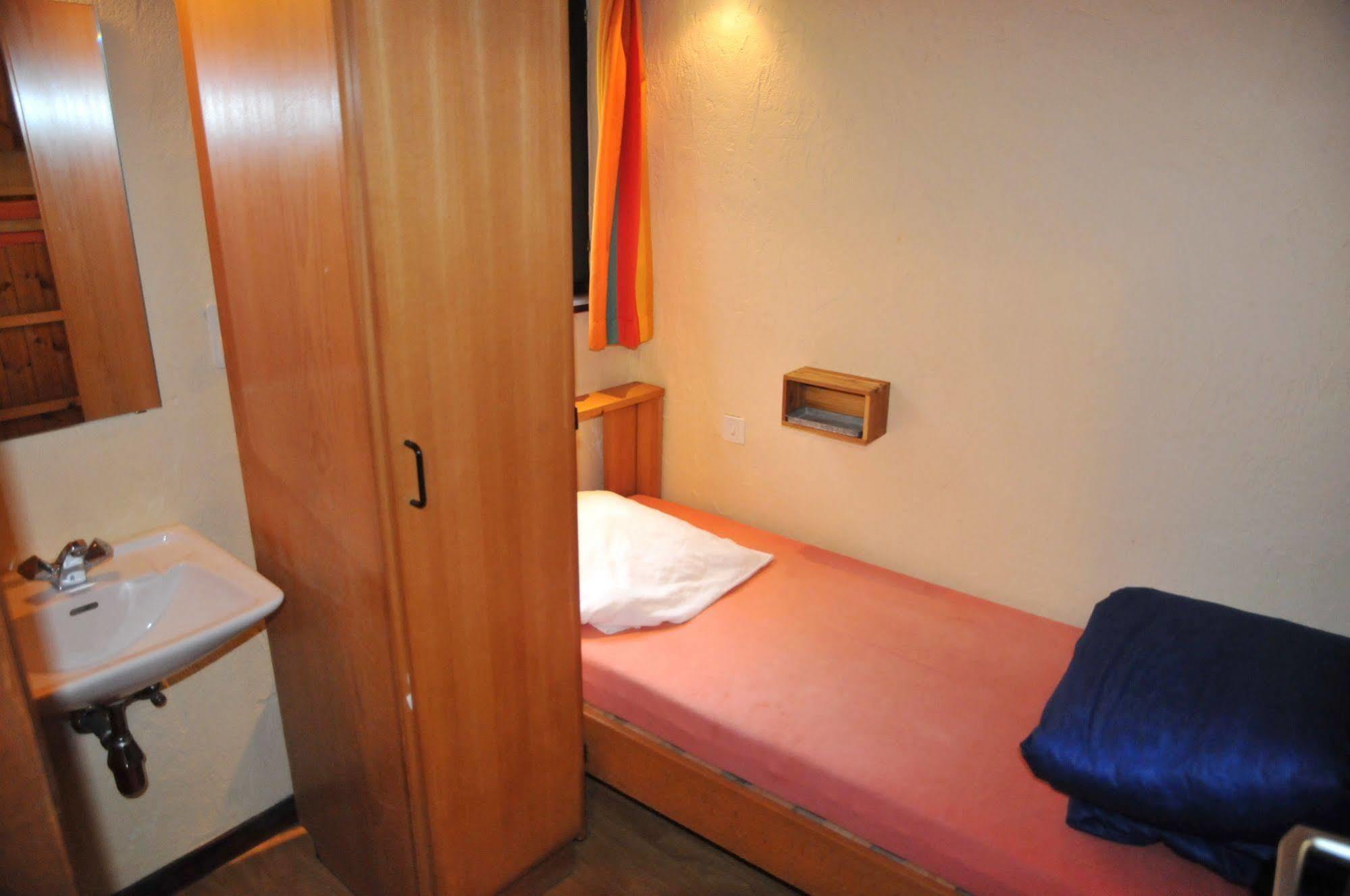 Vallee De Rabais Hotel Virton Bagian luar foto
