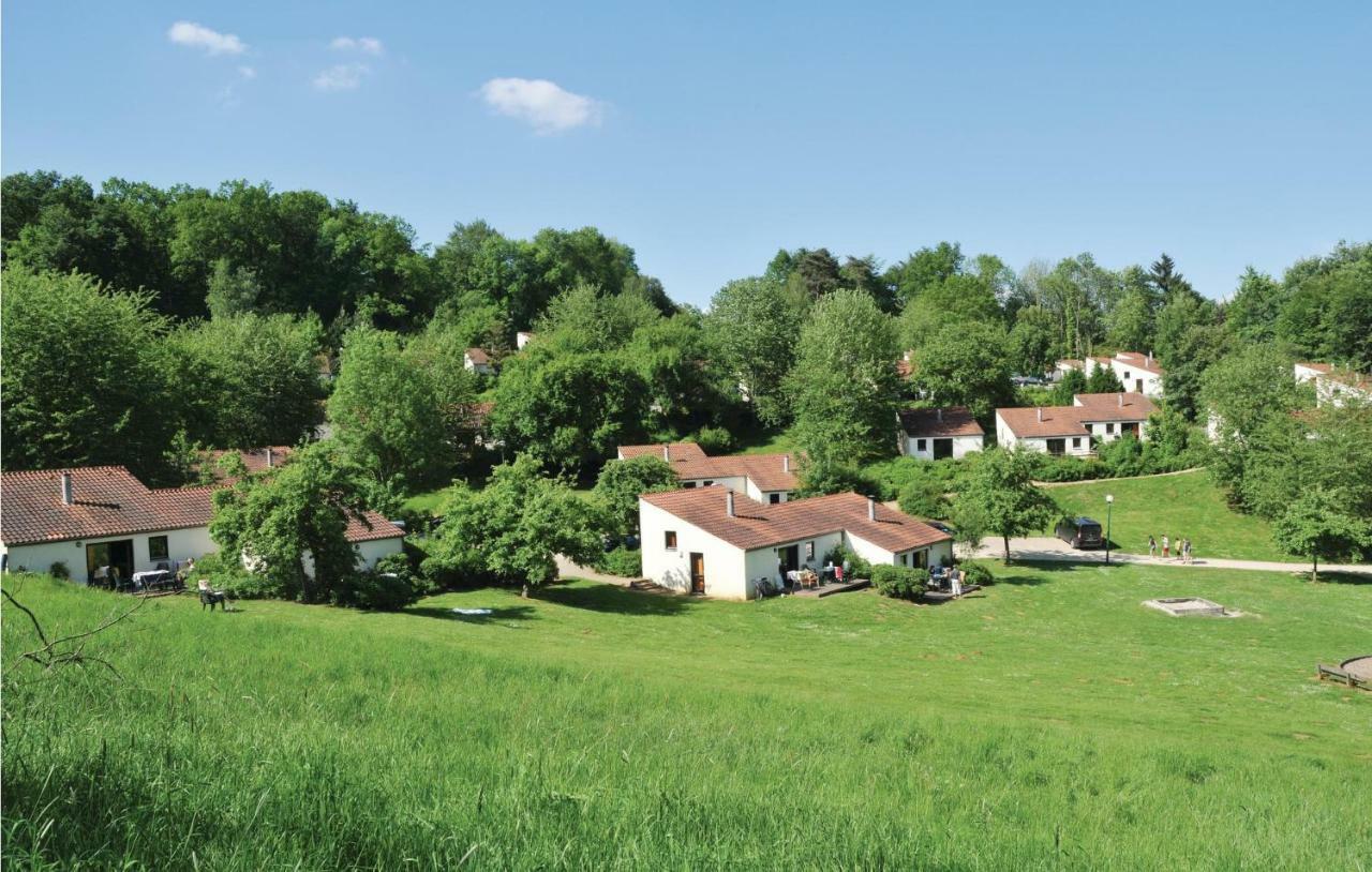 Vallee De Rabais Hotel Virton Bagian luar foto